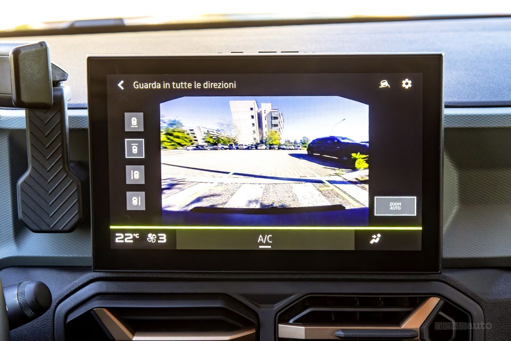 Dacia Duster Extreme Hybrid 155 immagini della telecamera posteriore