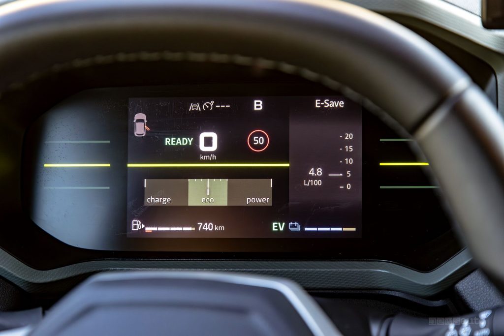 Dacia Duster Extreme Hybrid 155 display quadro strumenti