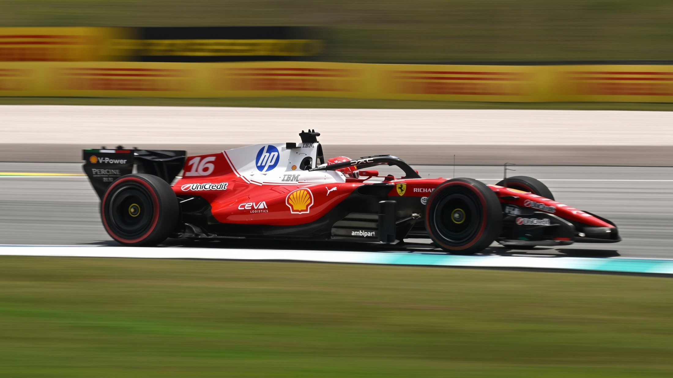 Prove Libere F1 a Sepang: Leclerc in testa nelle FP2 con le gomme Soft (C4) e alto degrado