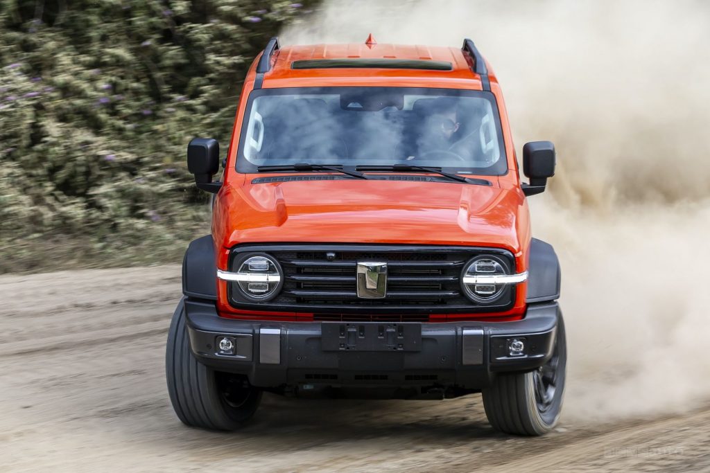 GWM Tank 300 in azione sullo sterrato