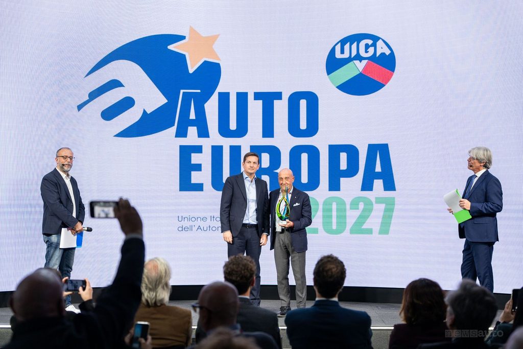 Hyundai Ioniq 3 è Auto Europa per gli Opinion Leader. Premio ritirato da Giulio Marc D’Alberton, Head Dipartimento PR & Events