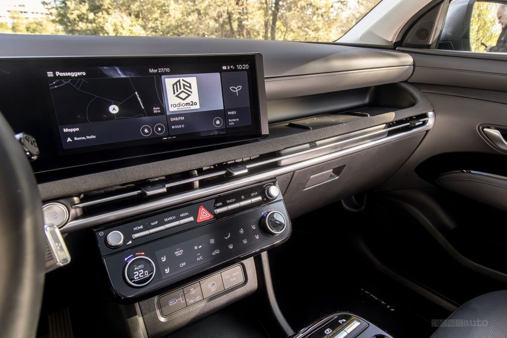 Hyundai Tucson Plug-in Hybrid Excellence display infotainment