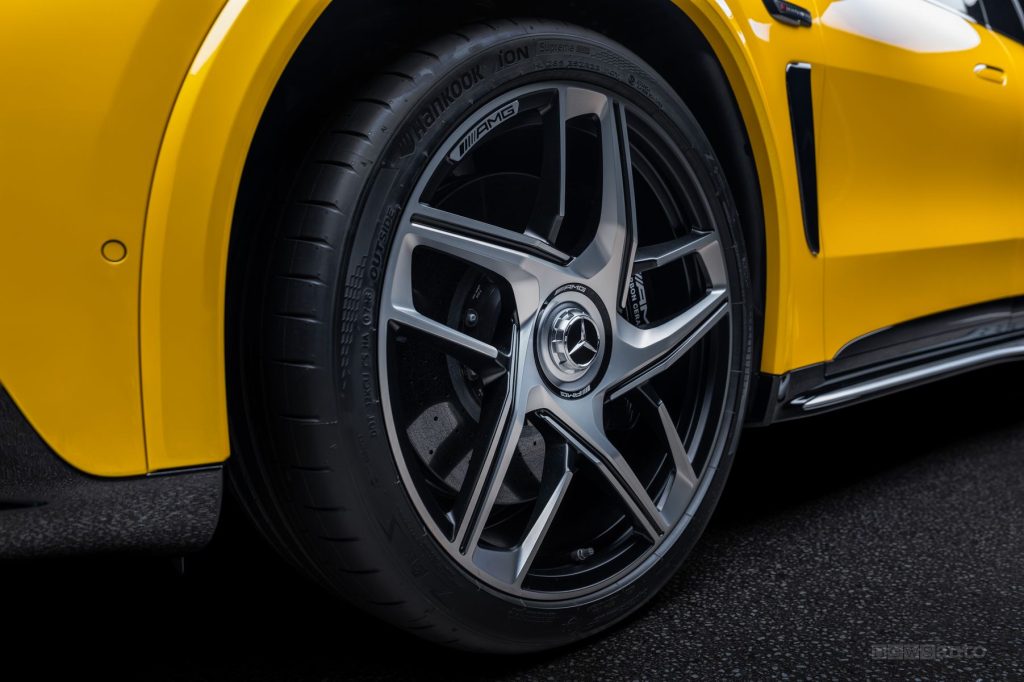 Mercedes-AMG GT SUV GT 63 cerchi da 23"