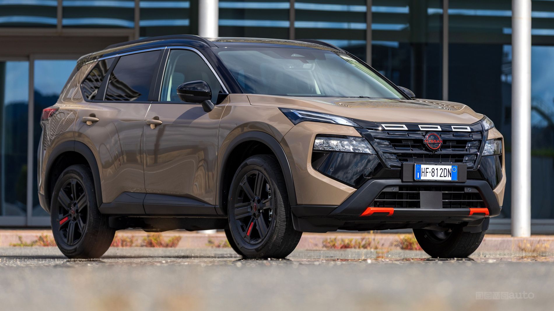 FOTO nuova Nissan X-Trail, carrozzeria, abitacolo e interni, FOTOGALLERY