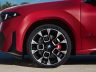 BMW iX4 M60 xDrive cerchi da 22"