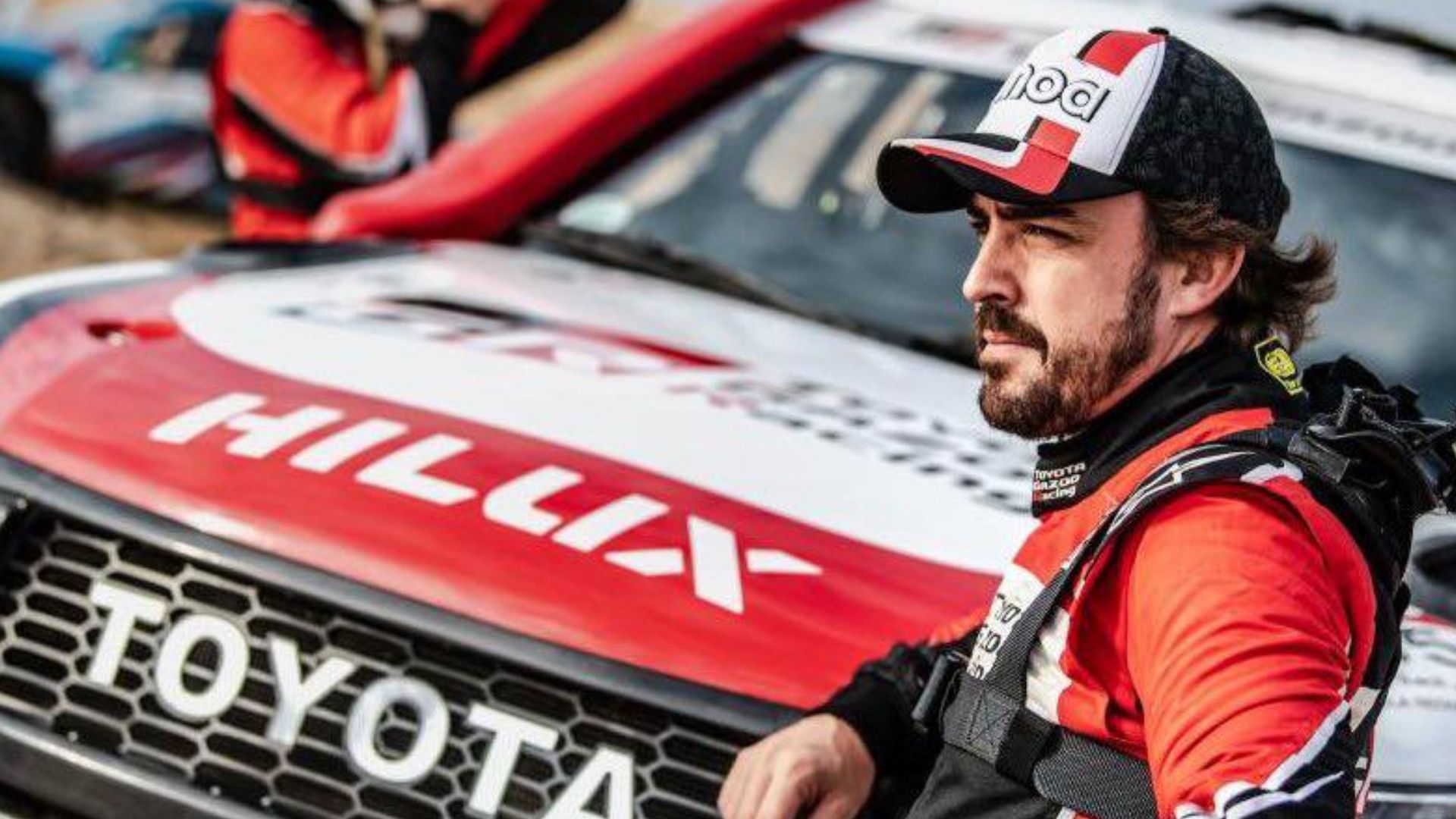 Fernando Alonso correrà la Dakar 2027 con Aston Martin