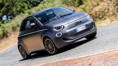 Fiat 500e elettrica della quale è previsto l'adottamento delle nuove batterie LFP al litio-ferro-fosfato dal 2027 per ridurre il prezzo di listino