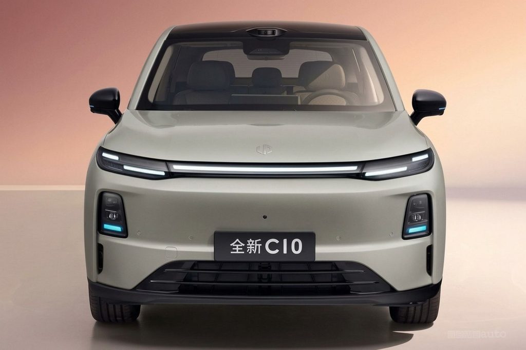 frontale della nuova Leapmotor C10